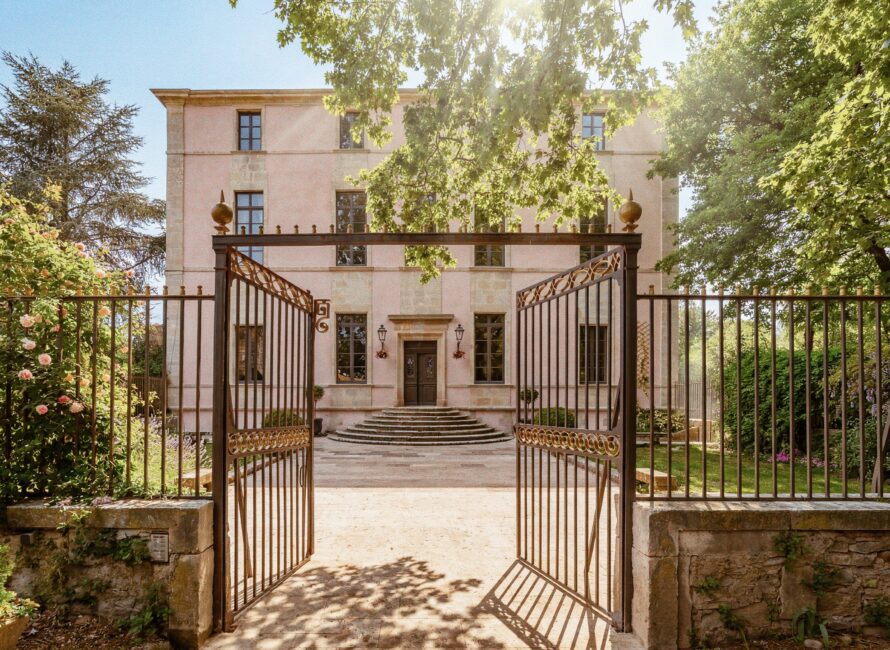 location_chateau_nimes